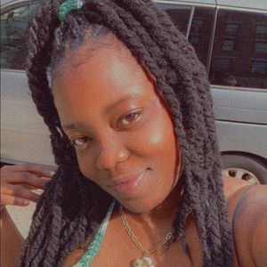 Meet your Posher, Sharnice